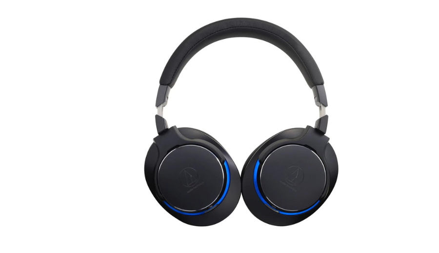 https://mysocially.com/image/catalog/audio-technica ath msr7bgm headphone.png